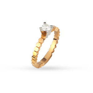 Μοντέρνο μονόπετρο δαχτυλίδι σε συνδυασμό ροζ και λευκού χρυσού Κ18