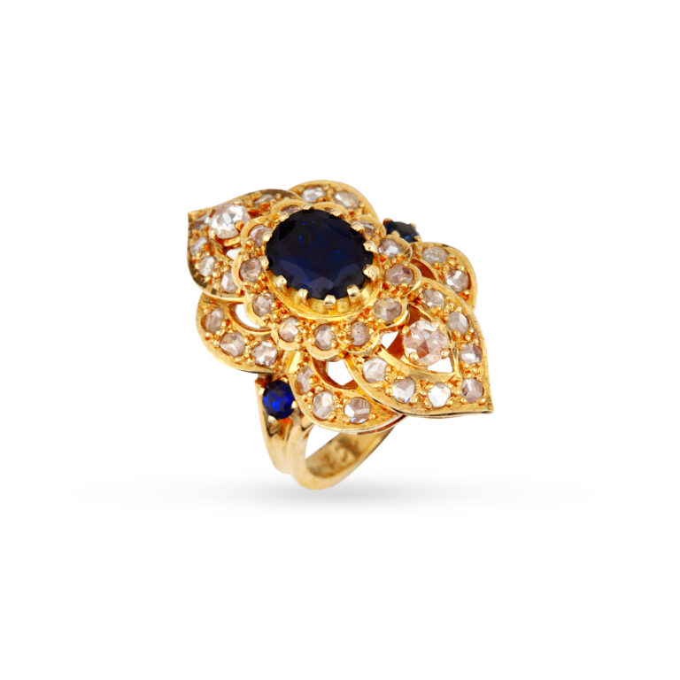 χειροποίητο δαχτυλίδι σε κίτρινο χρυσό Κ18 με arabesque σχεδιασμό, με σκούρα μπλε ζαφείρια βάρους 2ct και rose-cut very light pink διαμάντια βάρους 1,20ct