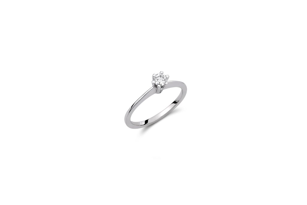 Solitaire Ring Q