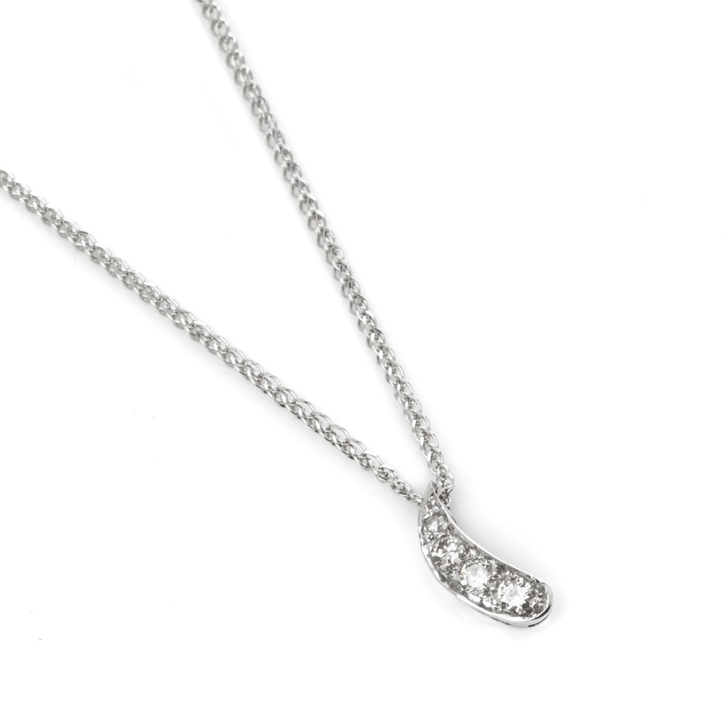 WND1071 SILEA PENDANT G28A6556 copy (Custom)